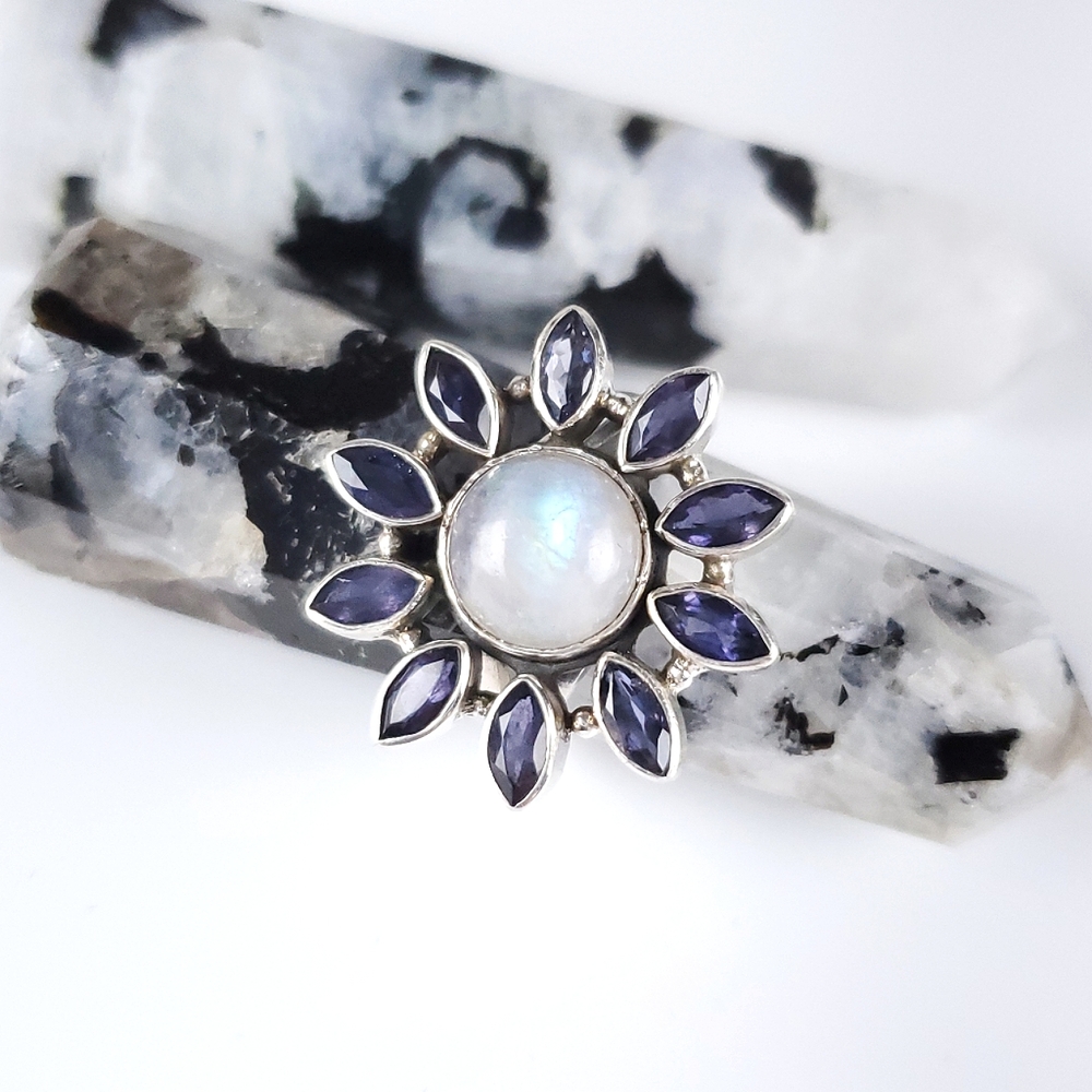 🎉HP~7/28/22🎉Sterling Silver Rainbow Moonstone and Iolite Flower Ring Size 9 - Picture 2 of 16